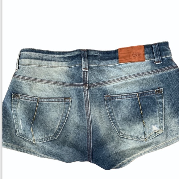 Zara Denim Shorts - Picture 2 of 6